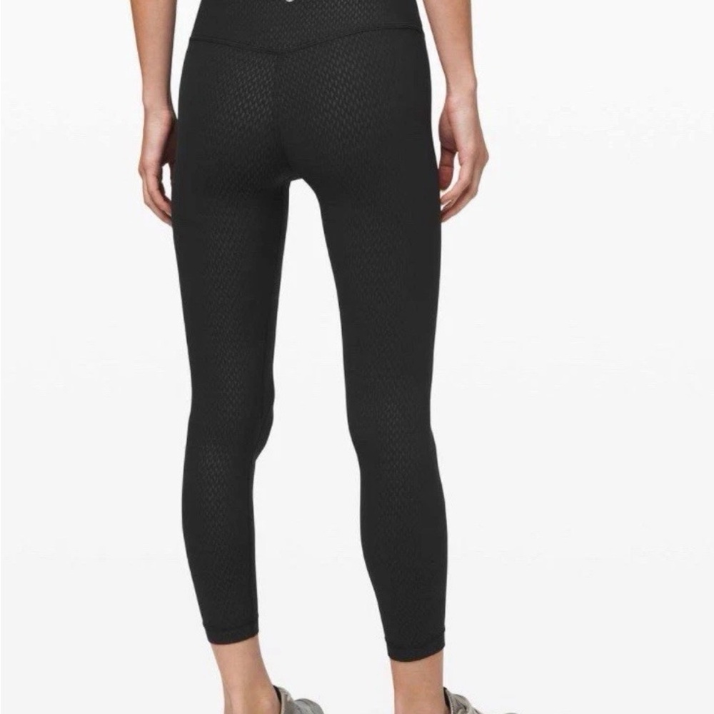 Lululemon Align II NULU Black High Rise size 2 Diverge Emboss 25" Leggings - Picture 6 of 8
